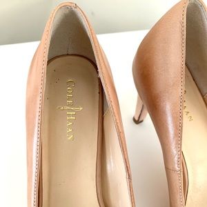 cole haan leather pumps